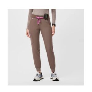 Figs Zamora Jogger Scrub Pants in Smokey Taupe (SP)